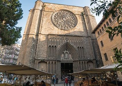 Visita a la BASÍLICA DEL PI, la “catedral popular” de Barcelona